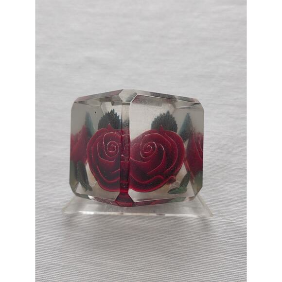Vintage Red Rose Paperweight Acrylic Gorgeous Bircraft Lucite Cube Clear - Picture 3 of 8
